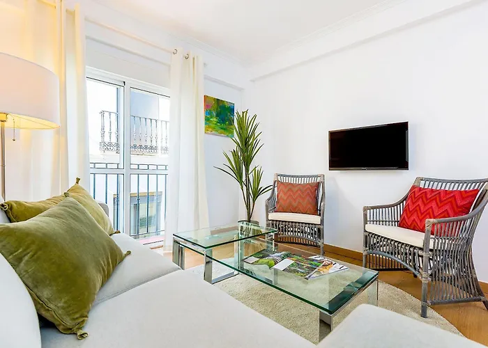Genteel Home Giralda