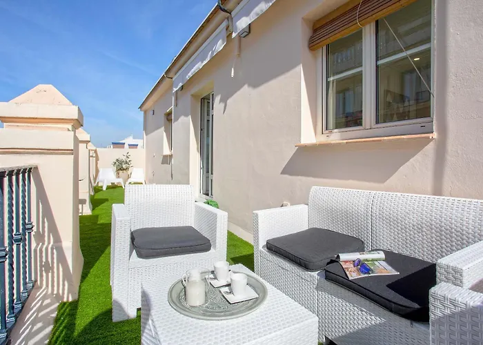 Genteel Home Giralda